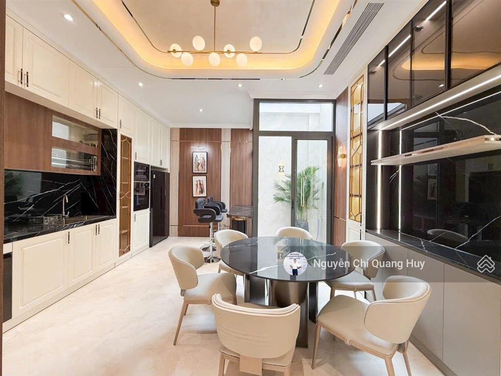 Nhà phố khu dân cư cao cấp văn minh  đường số rộng 12m có vỉa hè, thang máy  5m x 16m giá 20,5 tỷ