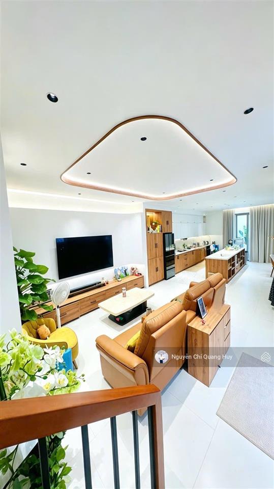 Nhà phố khu dân cư văn minh cao cấp  đường rộng 12m ngay khu bộ công an  9m x 17,5m giá 16,5 tỷ