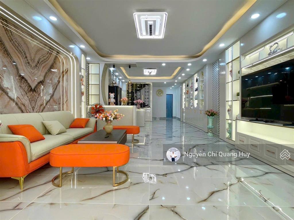 Nhà phố mặt tiền đào tông nguyên  kết nối metro cần giờ  5m x 23m đường rộng 15m giá 10,9 tỷ