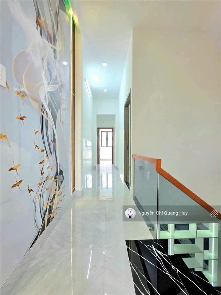 Nhà phố xây mới từ miếng đất trống  mặt tiền hẻm 3m 2144 huỳnh tấn phát  gần công an thị trấn