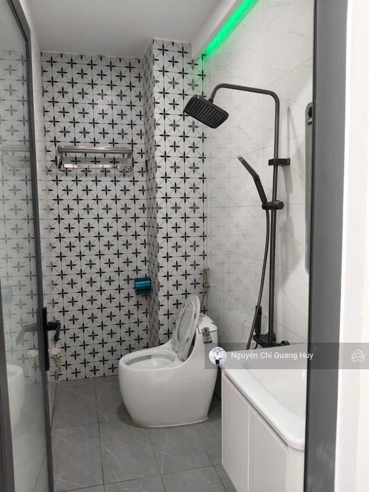 Nhà phố xây mới từ miếng đất trống  mặt tiền hẻm 3m 2144 huỳnh tấn phát  gần công an thị trấn