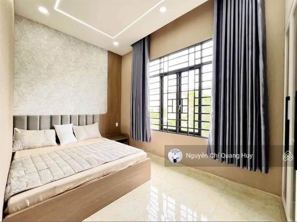 Nhà phố hiện đại, chủ thiện chí bán nhanh, khu dân cư huỳnh tấn phát, 4,5m x 11m sổ hồng giá 5,5 tỷ