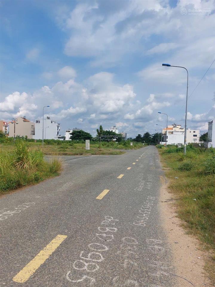 Bán nền phú nhuận đường thông ko lỗi giá hấp dẫn