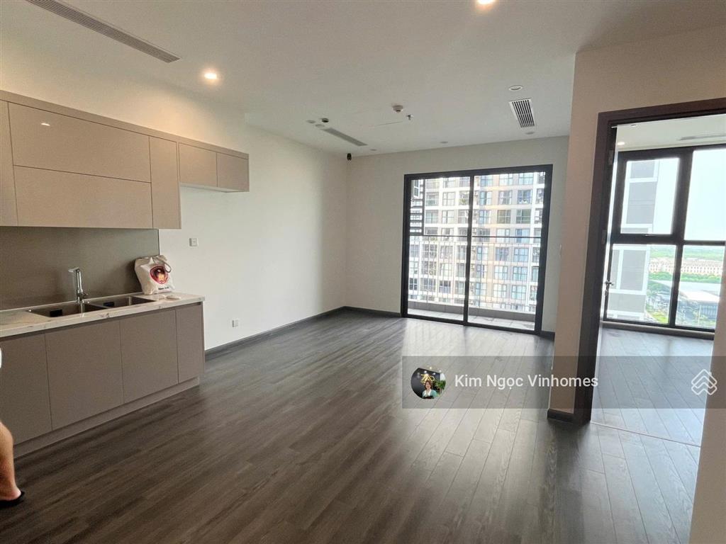 Bán nhanh căn 1n+1 nhà nguyên bản,tầng trung view thoáng tại zenpark giá chỉ 3.8 tỷ.  0376 368 ***