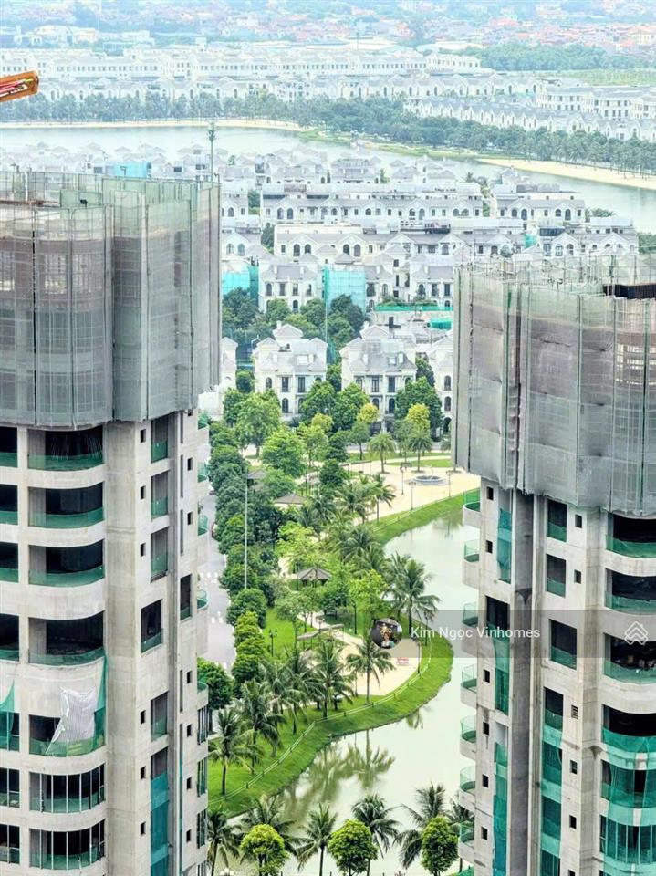 Chính chủ cần bán gấp căn góc 3n+1 zenpark 90m2 đông nam giá tốt thị trường.  0376 368 ***