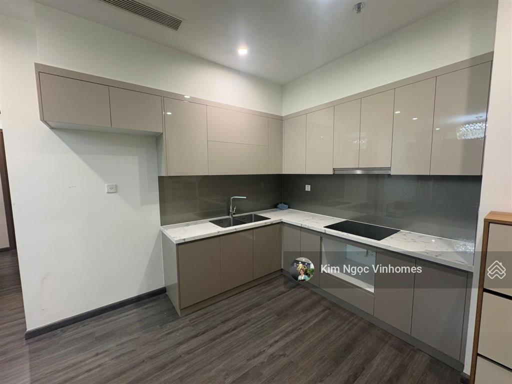 Cần bán nhanh căn góc 2n tầng trung,đông nam, full đồ tại zenpark.giá chỉ nhỉnh 4 tỷ  0376 368 ***