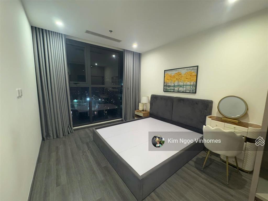 Cần bán nhanh căn góc 2n tầng trung,đông nam, full đồ tại zenpark.giá chỉ nhỉnh 4 tỷ  0376 368 ***