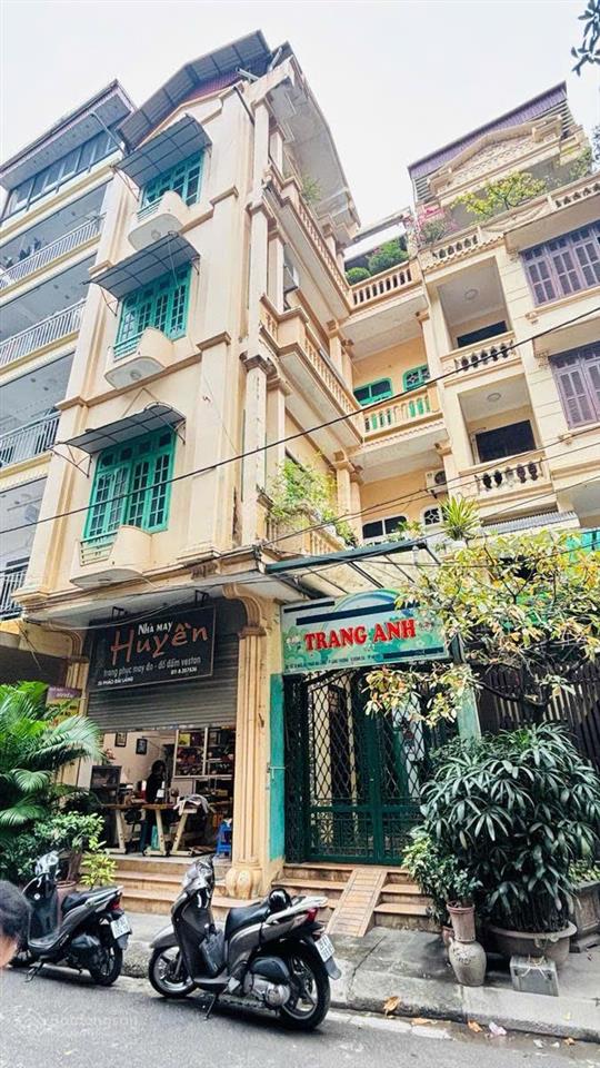 Bán nhà pháo đài láng  đống đa  137m  4 tầng  mt6m  đường oto 57,54 tỷ