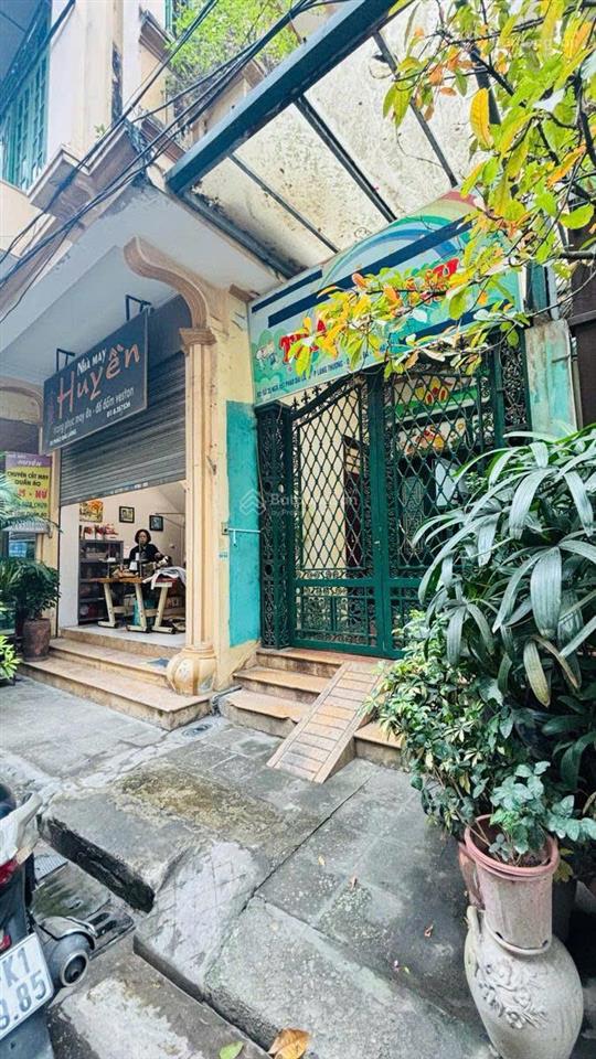 Bán nhà pháo đài láng  đống đa  137m  4 tầng  mt6m  đường oto 57,54 tỷ