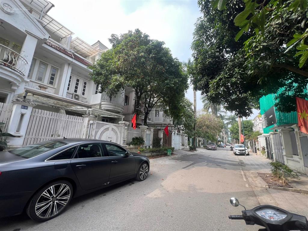 Bán biệt thự ciputra đẳng cấp thượng lưu  giá đầu tư  vỉa hè oto tránh, chính chủ thiện chí