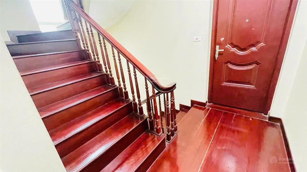 Bán nhà riêng phố nhật chiêu  mặt tiền rộng, lô góc 2 mặt ngõ, view hồ tây, oto vào nhà