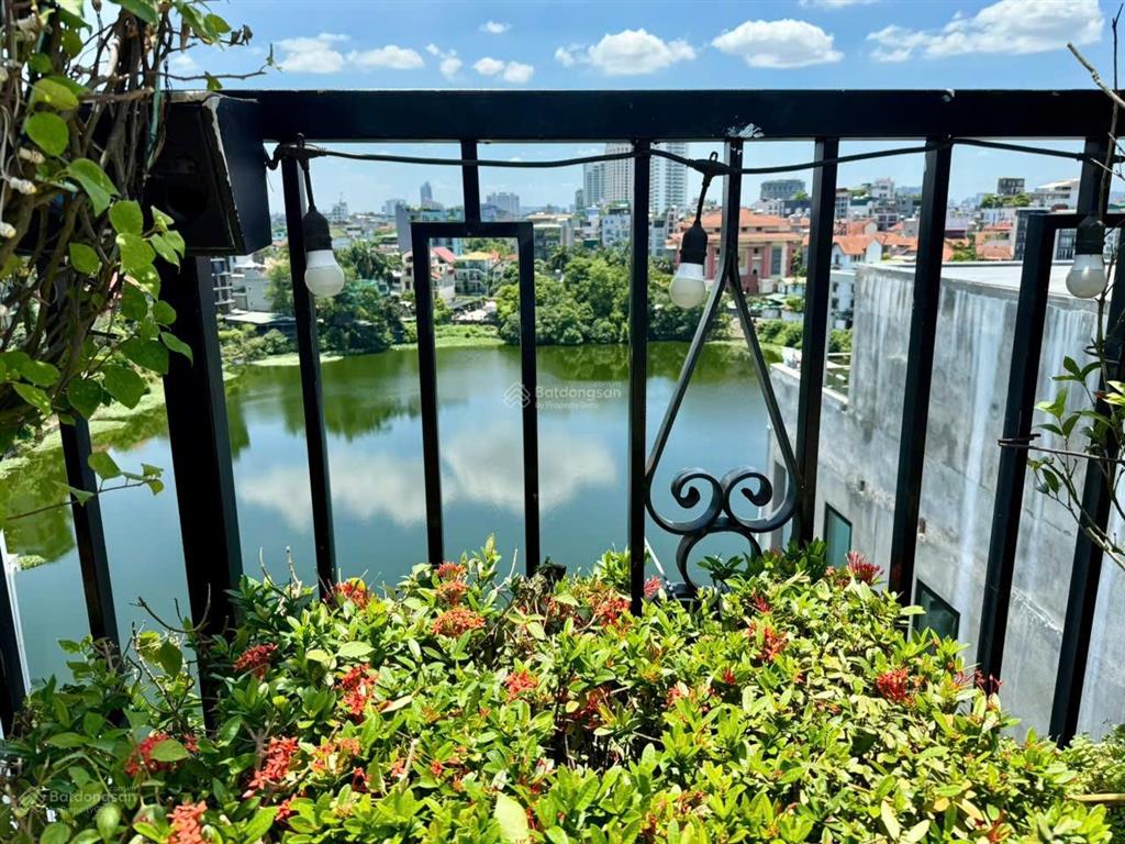 Bán toà chdv 9 tầng vip quảng bá, diện tích 129m2, mt 13,7m, dòng tiền cao, view hồ, sổ vuông đẹp