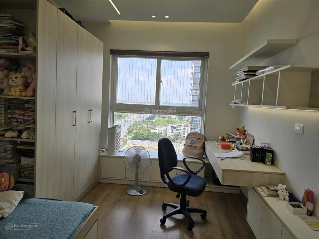 Bán căn hộ chung cư 3 hòng ngủ vip khu vườn đào tây hồ, tầng 15, lô góc đẹp