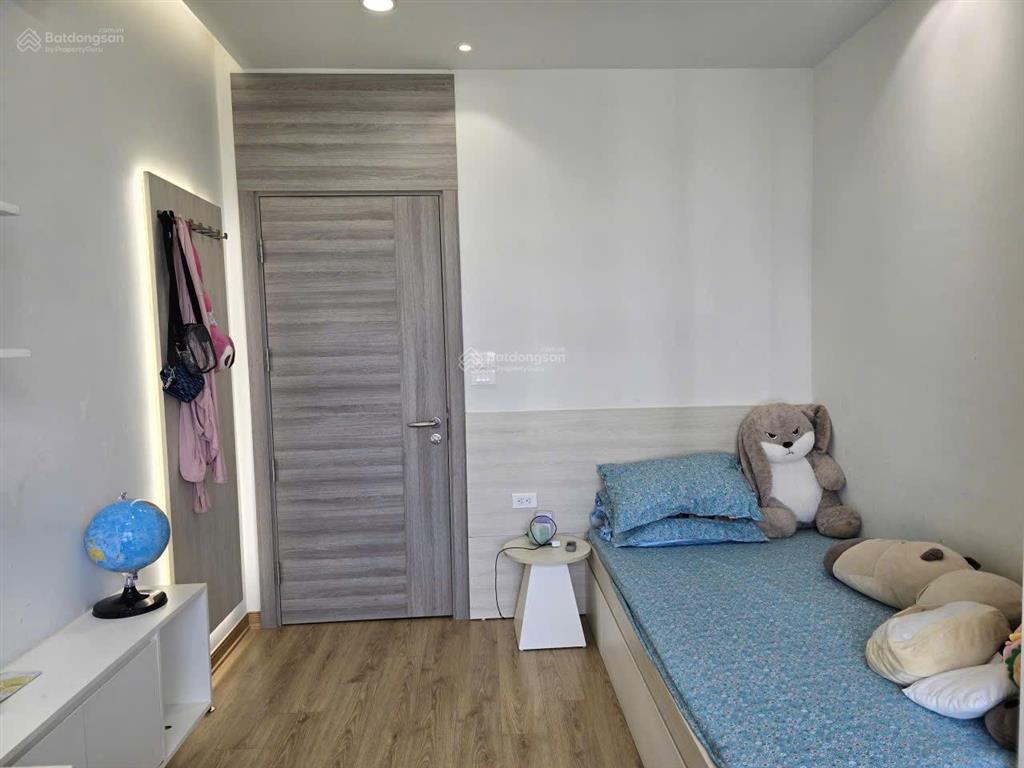 Bán căn hộ chung cư 3 hòng ngủ vip khu vườn đào tây hồ, tầng 15, lô góc đẹp