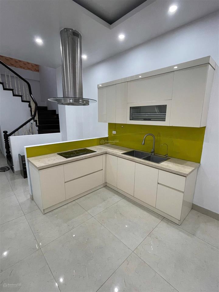 Nhà đẹp 5 tầng phố trịnh công sơn, sát hồ tây, diện tích đẹp 58m2, ngõ thông rộng, ở luôn đón tết