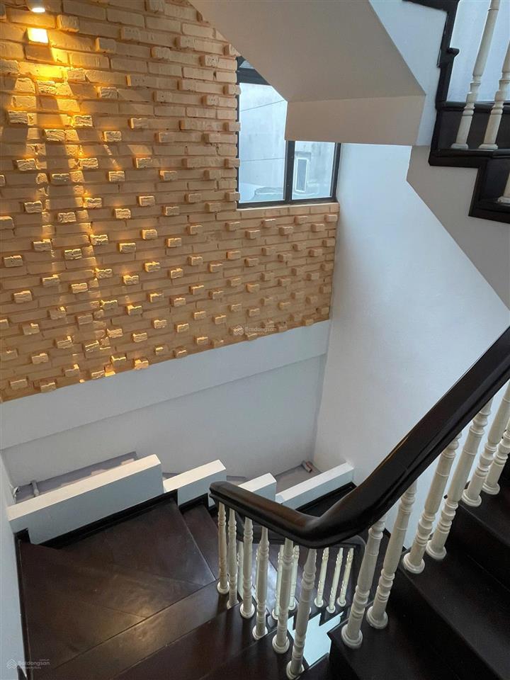 Bán nhà riêng gần công viên nước hồ tây, trịnh công sơn, lạc long quân, ngõ thông rộng, gần mặt phố