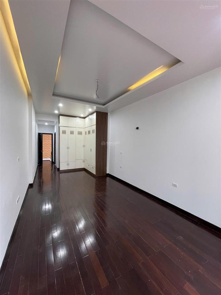 Bán nhà riêng gần công viên nước hồ tây, trịnh công sơn, lạc long quân, ngõ thông rộng, gần mặt phố