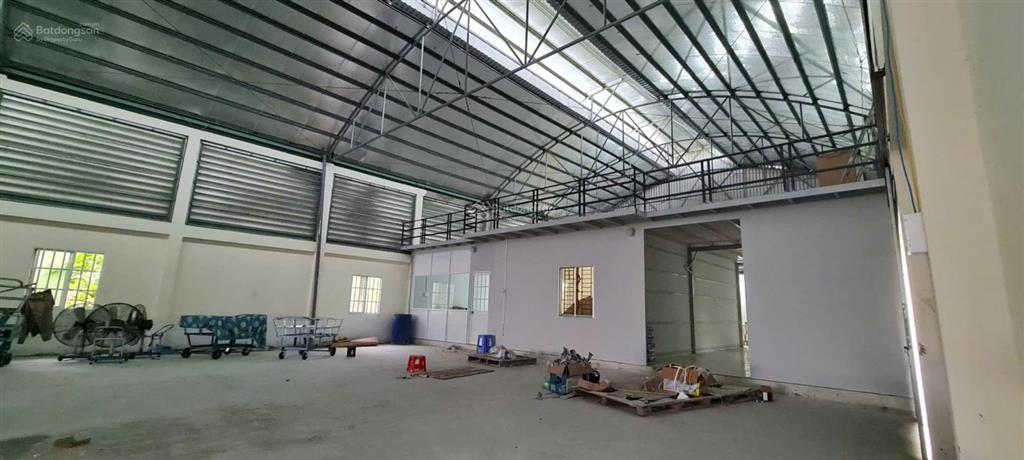 Bán vựa trái cây 2017 m2 mặt tiền ql1a, cái bè, tiền giang