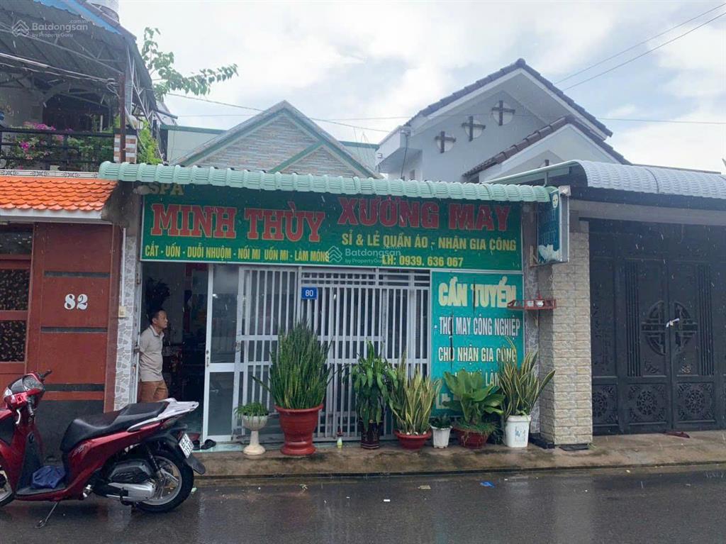 Nhà c4 và đất mặt tiền đường lê thị hồng gấm