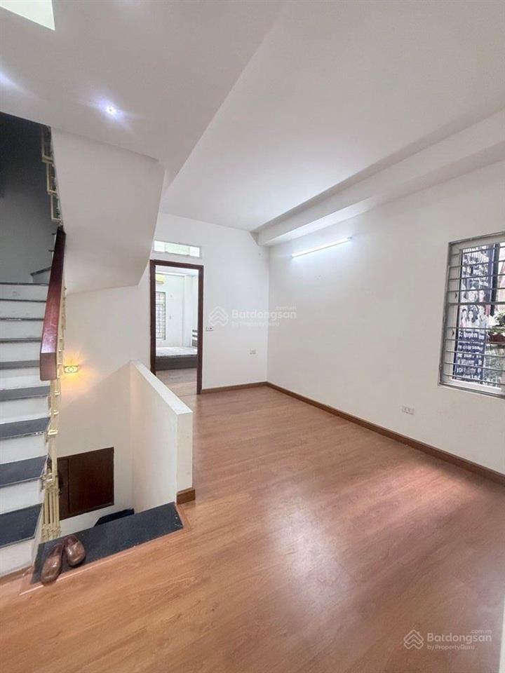 Bán nhà phố lê quý đôn dân xây, ngõ thông, gần phố 70m2, 5 tầng. giá chỉ nhỉnh 9 tỷ.