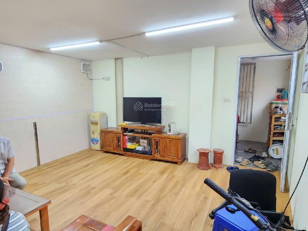 Nhà 5 tầng phố minh khai ngõ sh quay đầu, gần nhiều trường đại học 70m2. giá 13 tỷ 9