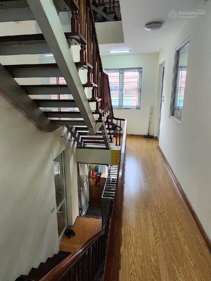Nhà 5 tầng phố minh khai ngõ sh quay đầu, gần nhiều trường đại học 70m2. giá 13 tỷ 9