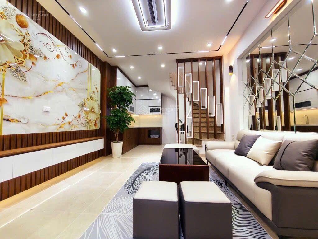 Nhà 5 tầng full nội thất phố trần đại nghĩa ngõ thông, sh quay đầu 35m. giá 8 tỷ 85