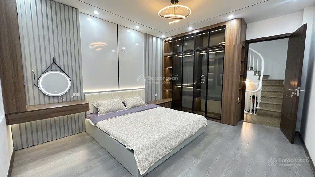 Nhà 5 tầng full nội thất phố trần đại nghĩa ngõ thông, sh quay đầu 35m. giá 8 tỷ 85