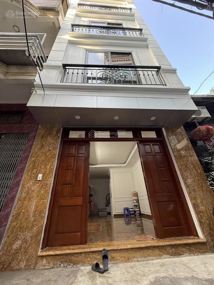 Bán nhà phố trương định, ngõ oto thông, xây mới thang máy 40m2x5t, mt 4,5m. ~ 12 tỷ