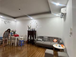 Bán căn hộ lô góc cc udic vĩnh tuy gió sông man mát, ánh sáng dịu dàng 67m2, 6 tỷ 2