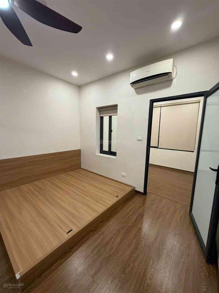 Nhà 3 tầng phố trần khát chân ngõ sh quay đầu, gần phố, ở ngay 42m2. giá 9 tỷ 1