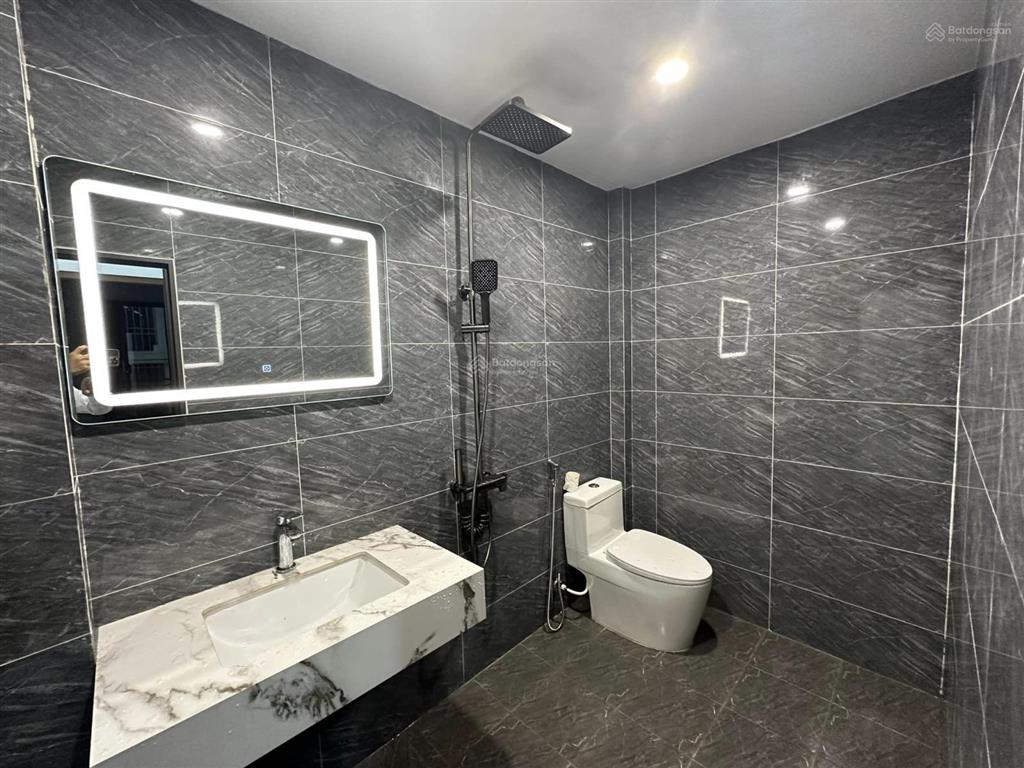 Nhà 3 tầng phố trần khát chân ngõ sh quay đầu, gần phố, ở ngay 42m2. giá 9 tỷ 1