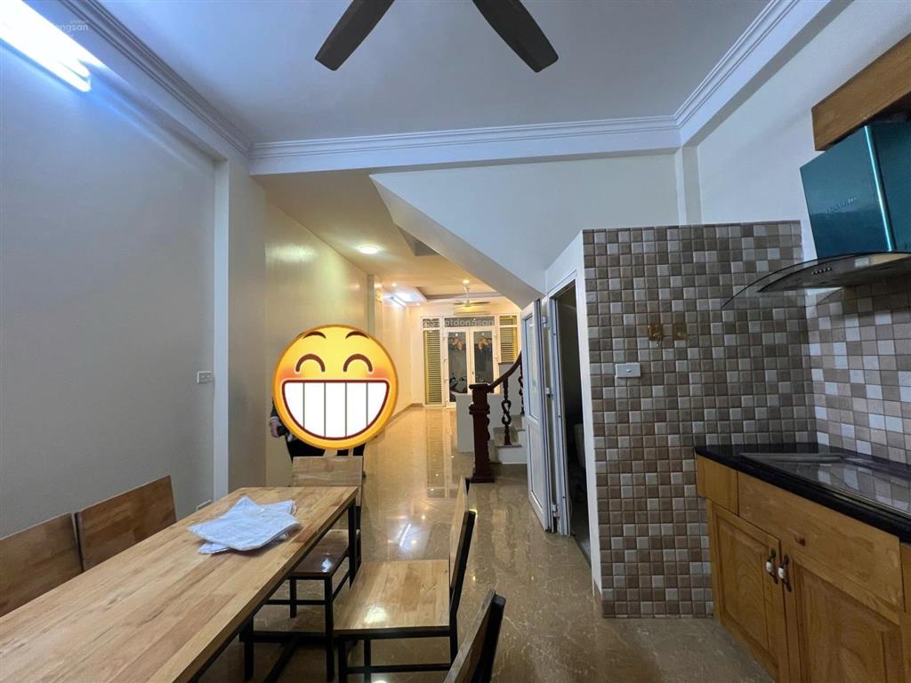 Nhà 4 tầng dân xây phố lạc trung ngõ vf8 tránh, bãi đỗ xe sát nhà 60m2. giá 13 tỷ 5
