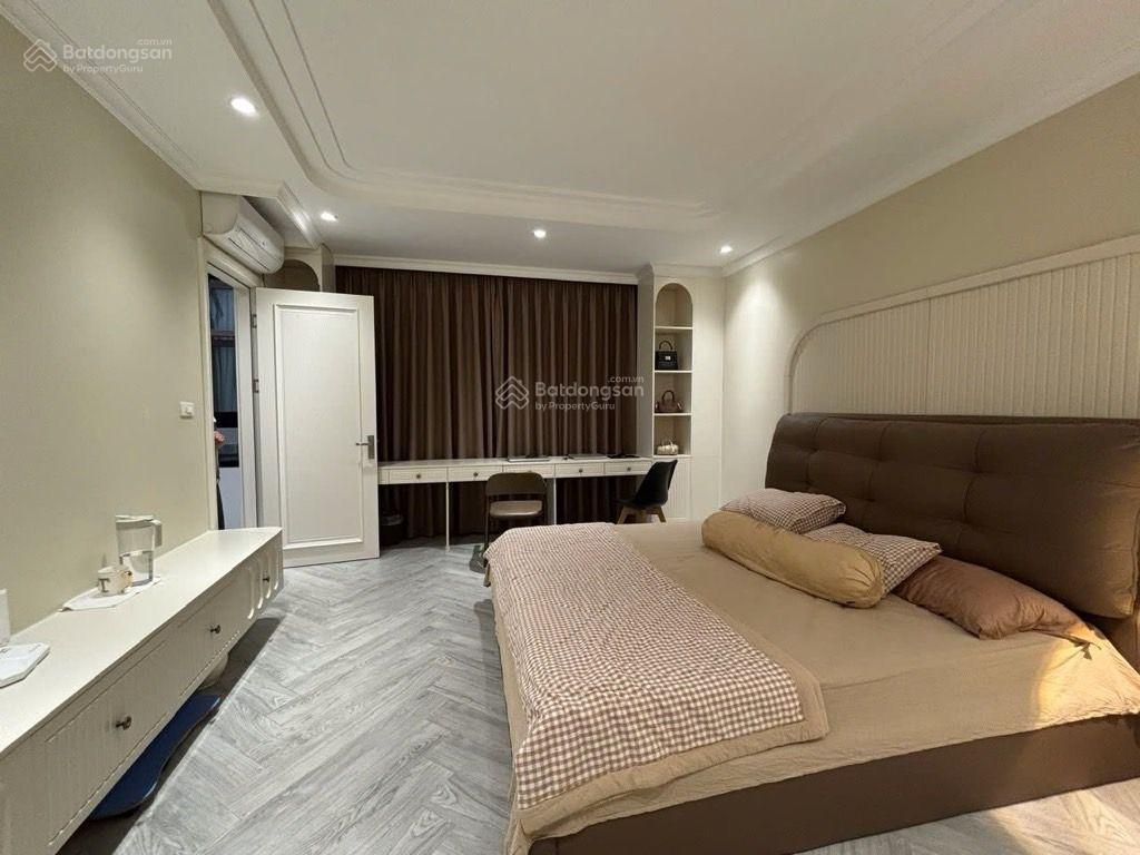 Nhà 6 tầng thang máy phố triệu việt vương 53m2. giá 21 tỷ 8. ngõ oto  ở ngay.
