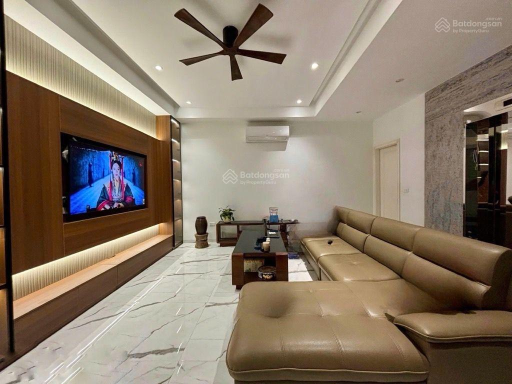 Nhà 6 tầng thang máy phố triệu việt vương 53m2. giá 21 tỷ 8. ngõ oto  ở ngay.