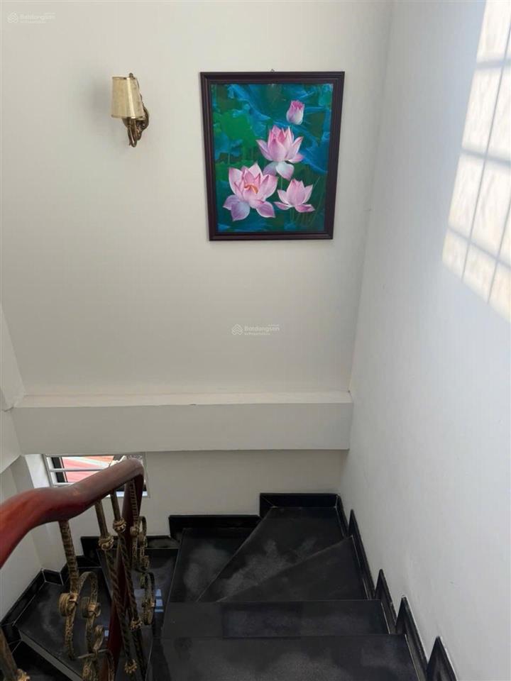 Nhà 5 tầng phố trần xuân soạn 32m2. 11 tỷ 9. gần phố  nhà dân xây kiên cố.