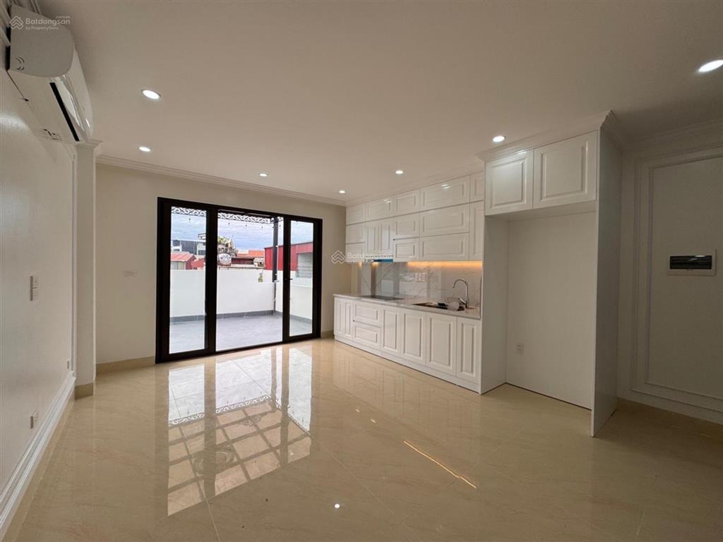 Nhà 7 tầng thang máy phố lạc trung 50m2. giá 16 tỷ 3. ngõ thông, mặt tiền đẹp. ở ngay.