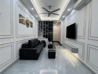 Nhà 5 tầng thang máy phố tạ quang bửu 32m2. giá 10 tỷ 9. 2 nhà ra phố, ngõ sh quay đầu