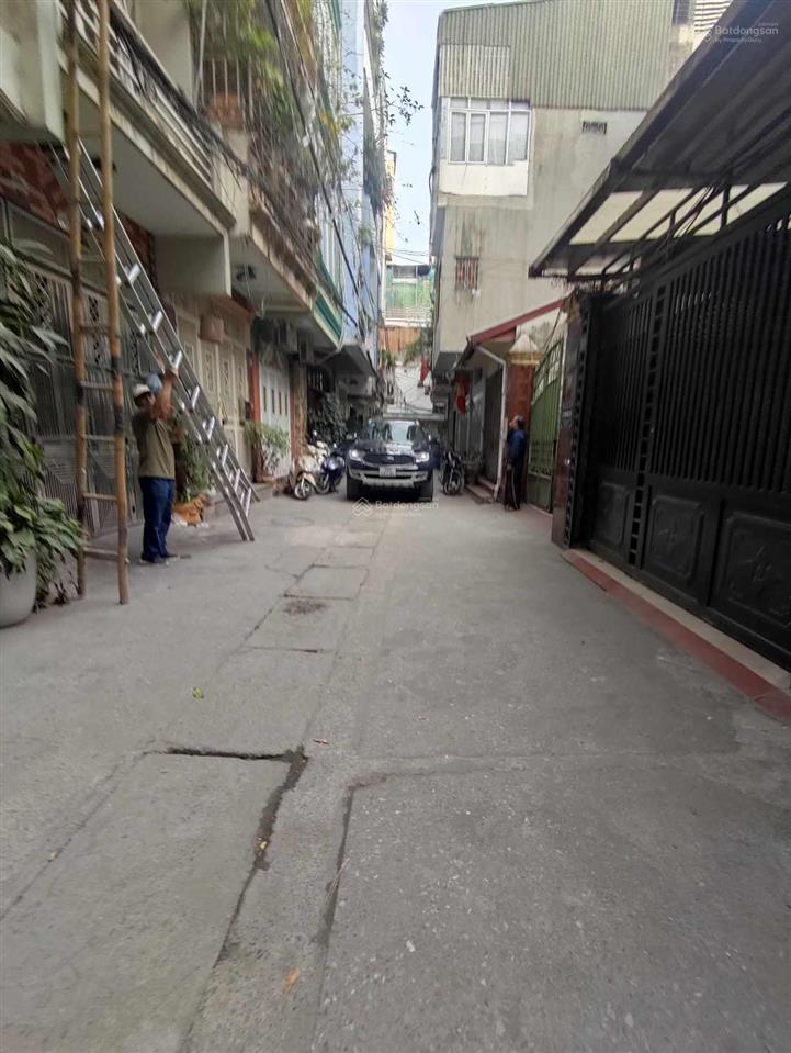 Nhà 5 tầng full nội thất phố minh khai 50m2. giá 12 tỷ 2. ngõ oto tránh  ở ngay.