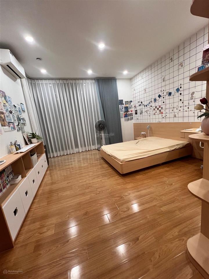 Nhà 5 tầng phân lô phố lĩnh nam 50m2. giá 23 tỷ. gara oto, phân lô bàn cờ, full nội thất