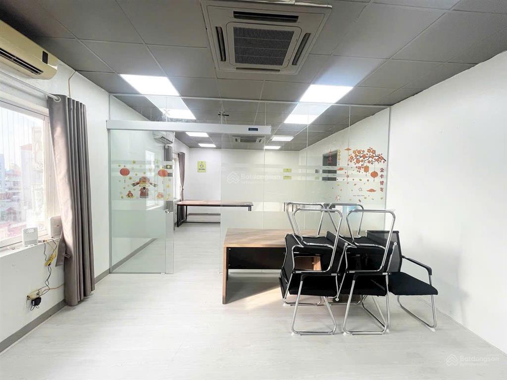 Cho thuê văn phòng 50m2 tại thái hà, thông sàn, 3 mặt thoáng