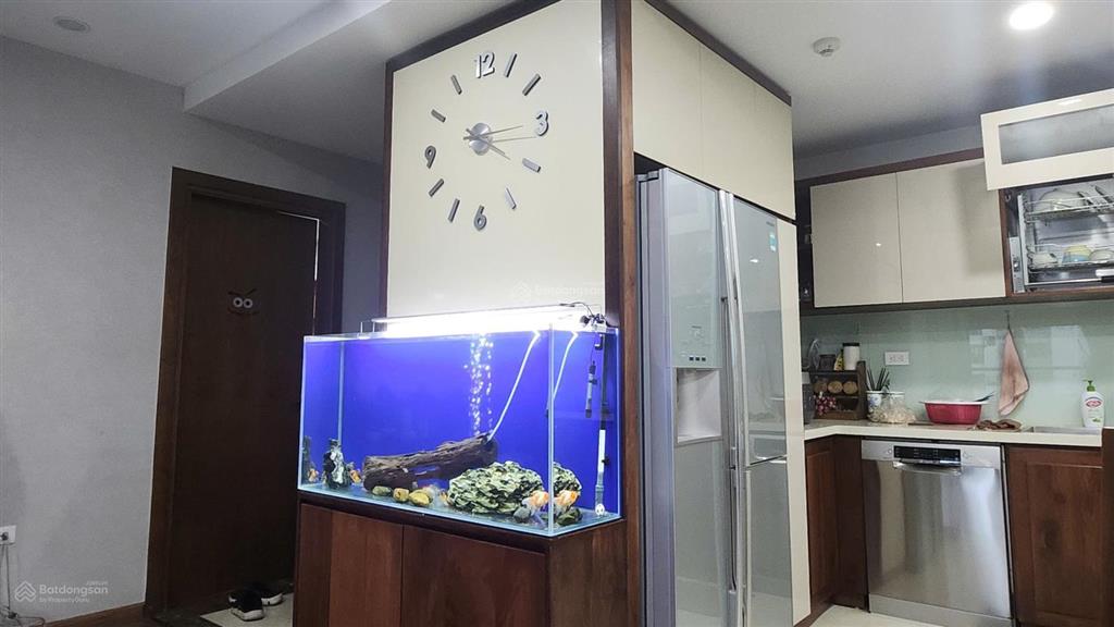 Bán căn hộ chung cư nội thất cao cấp, 3pn, toà r4b, goldmark city, 136 htm, từ liêm, hà nội