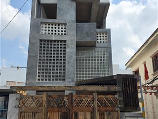 Cho thuê toà nhà 4 tầng phù hợp cho thuê căn hộ dịch vụ kết hợp kinh doanh tầng trệt