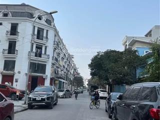 Bán nhà liền kề hải phát trâu quỳ, gia lâm/dt90m/hoàn thiện 5t/mt 6m/view công viên gia lâm/20 tỷ