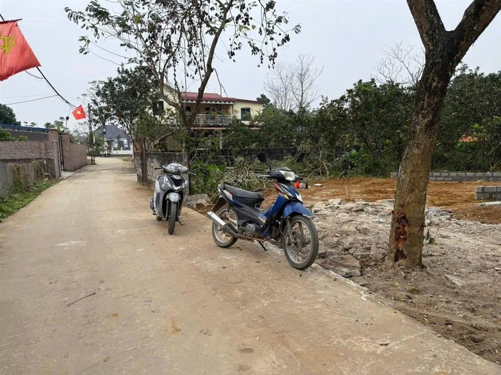 Chính chủ gửi bán lô đất 155m2 ont sẵn sổ với giá nhỉnh 1 tỷ tại đông yên  quốc oai  hn