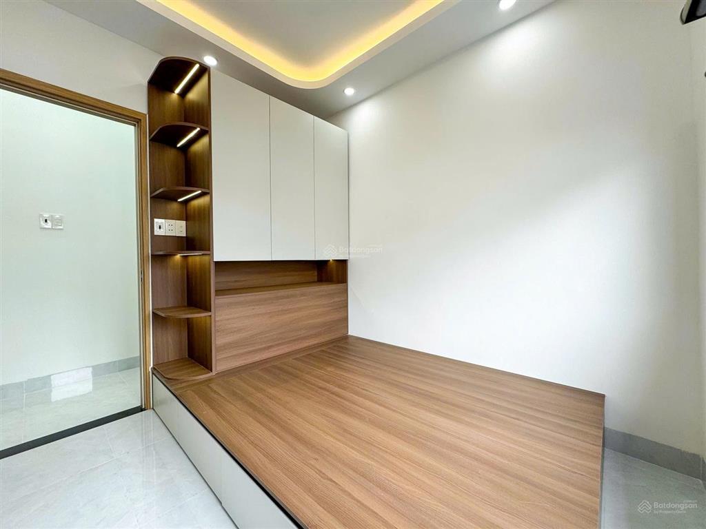Nhà đẹp góc 2mt có thể kdmb hẻm 160 nguyễn văn quỳ  hẻm thông