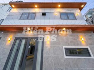 Nhà đẹp góc 2mt có thể kdmb hẻm 160 nguyễn văn quỳ  hẻm thông