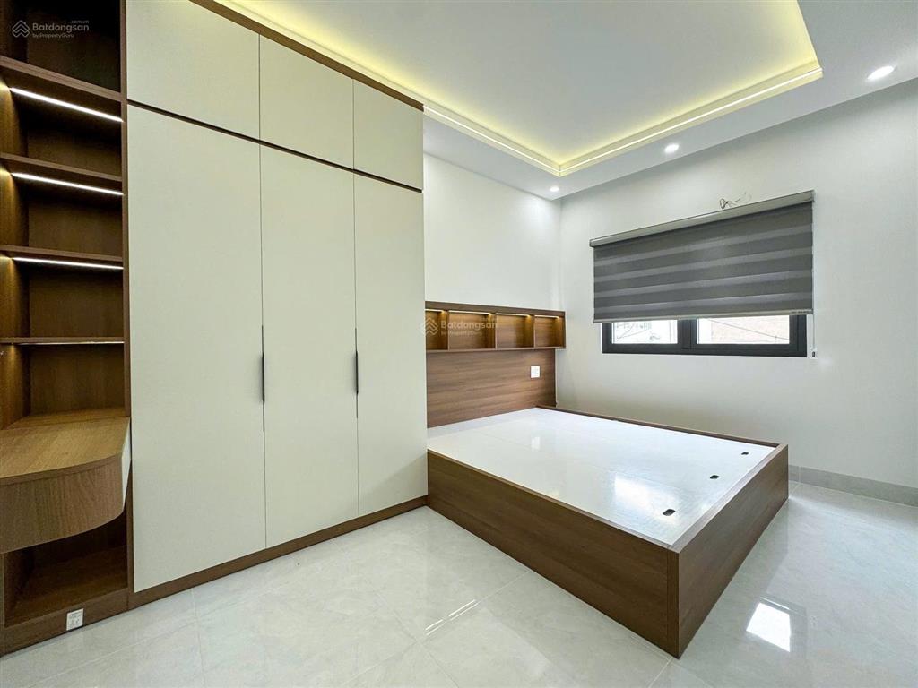 Nhà đẹp góc 2mt có thể kdmb hẻm 160 nguyễn văn quỳ  hẻm thông