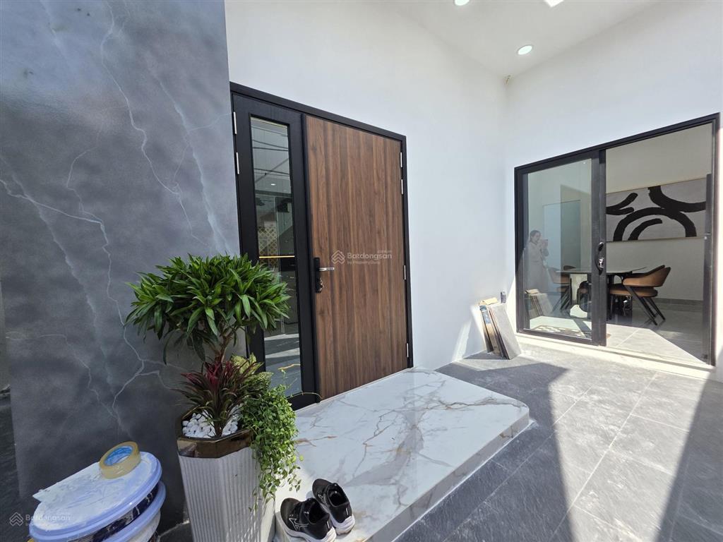 Biệt thự mini hẻm 3m đường phạm hữu lầu  q7  cách chợ phước long 200m