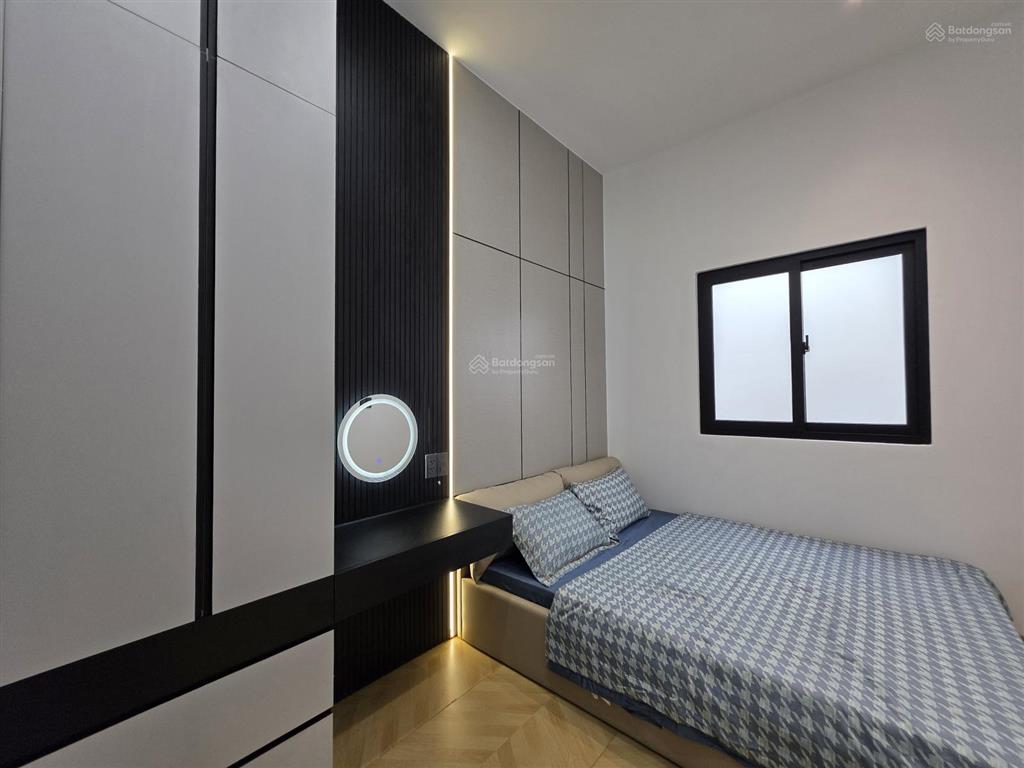 Biệt thự mini hẻm 3m đường phạm hữu lầu  q7  cách chợ phước long 200m